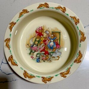 Vintage Royal Doulton (UK) Bunnykins bowl 6”